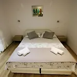 Orest Апартаменты