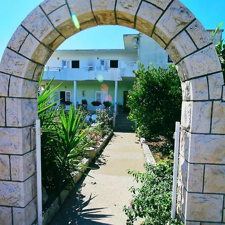 Orest Apartamento *