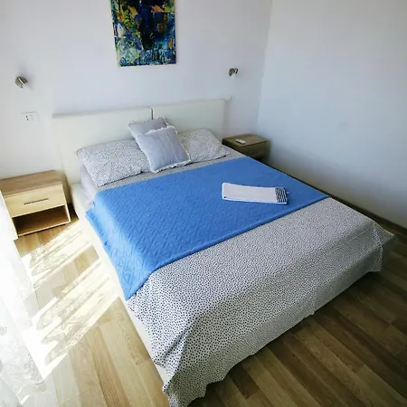 Orest Apartamento *