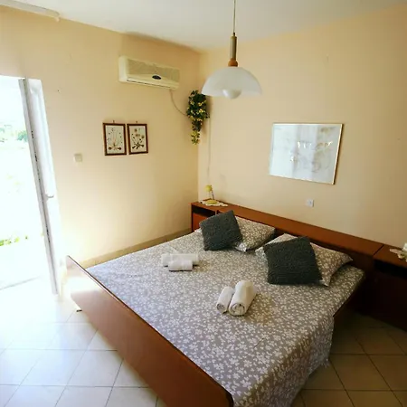 Orest Apartamento *
