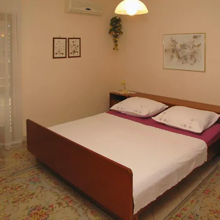Orest Apartamento *
